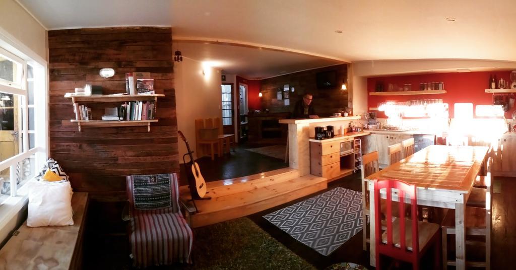 Хостел Treehouse Patagonia Пуерто-Наталес Екстер'єр фото